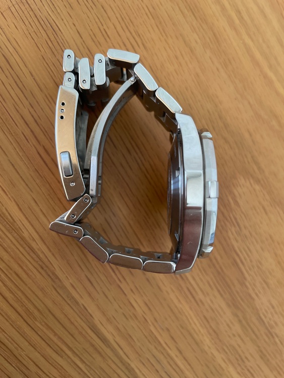 タグホイヤー アクアレーサー WAY111（高級時計）の商品画像 - 査定依頼日：2025年11月15日 - 最高査定価格：140,000円