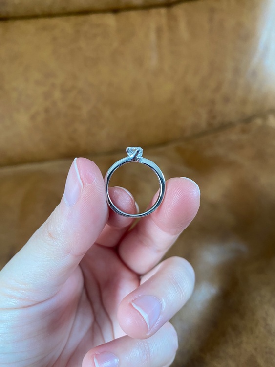 アンジェリックフォセッテ/ミモザ/品番： 61（金・貴金属）の商品画像 - 査定依頼日：2026年3月13日 - 最高査定価格：150,000円