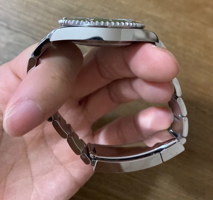 126610LV（高級時計）の商品画像 - 査定依頼日：2025年10月13日 - 最高査定価格：2,300,000円