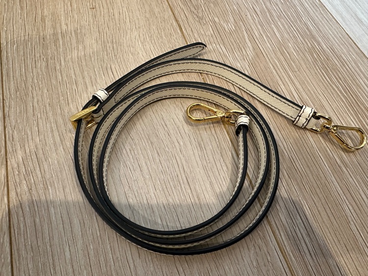 サフィアーノ（ブランドバッグ）の商品画像 - 査定依頼日：2025年11月23日 - 最高査定価格：130,000円