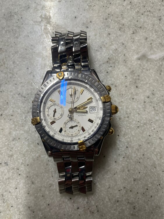 ブライトリング クロノマット B1335（高級時計）の商品画像 - 査定依頼日：2025年3月18日 - 最高査定価格：210,000円