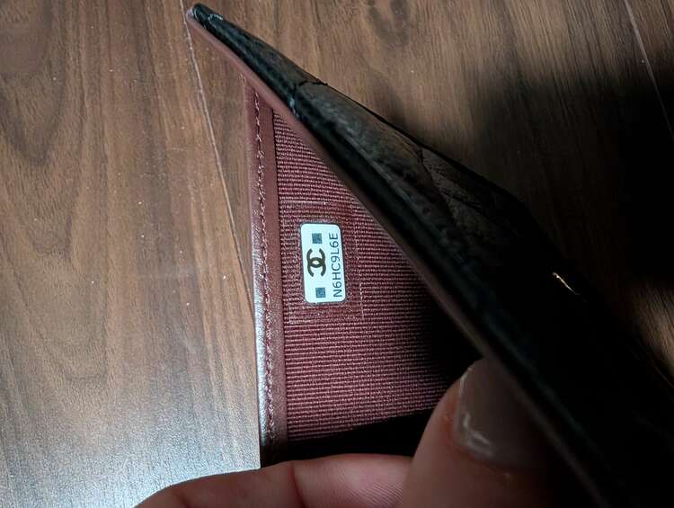 未使用　三つ折財布（ブランド財布・小物）の商品画像 - 査定依頼日：2025年1月13日 - 最高査定価格：35,000円