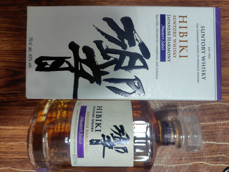 響（お酒）の商品画像 - 査定依頼日：2025年7月20日 - 最高査定価格：17,100円