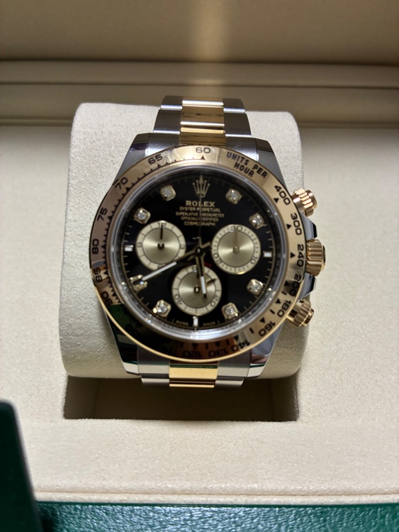 デイトナ黒　コンビ　8P（高級時計）の商品画像 - 査定依頼日：2026年4月3日 - 最高査定価格：5,150,000円