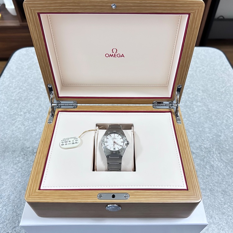 オメガ コンステーション 1311036200600（高級時計）の商品画像 - 査定依頼日：2025年7月5日 - 最高査定価格：450,000円