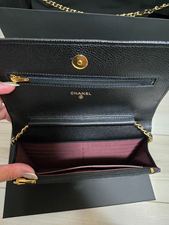 ウォレットチェーン（ブランドバッグ）の商品画像 - 査定依頼日：2025年9月1日 - 最高査定価格：420,000円