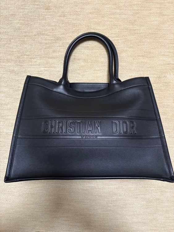 ブックトート（ブランドバッグ）の商品画像 - 査定依頼日：2025年10月28日 - 最高査定価格：230,000円