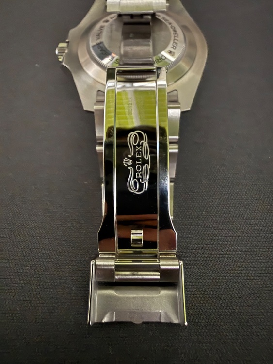 ロレックス シードゥエラー 12660（高級時計）の商品画像 - 査定依頼日：2026年4月14日 - 最高査定価格：2,000,000円
