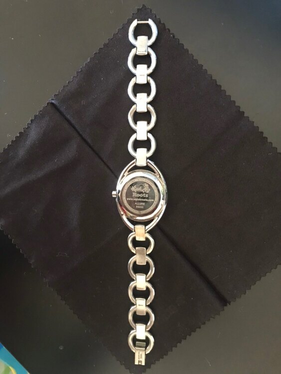 Roots カナダ製（高級時計）の商品画像 - 査定依頼日：2025年3月10日 - 最高査定価格：1,500円