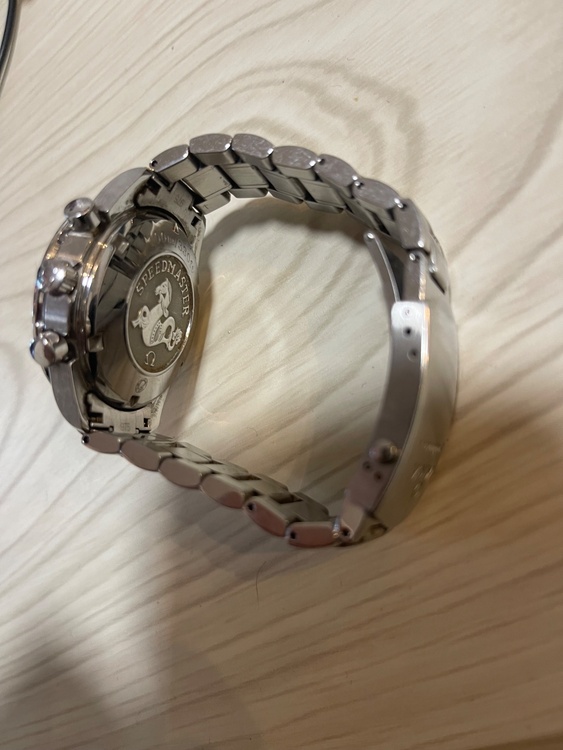 オメガ スピードマスター トリプルカレンダー　シルバーSS 3523.3（高級時計）の商品画像 - 査定依頼日：2026年2月15日 - 最高査定価格：255,000円