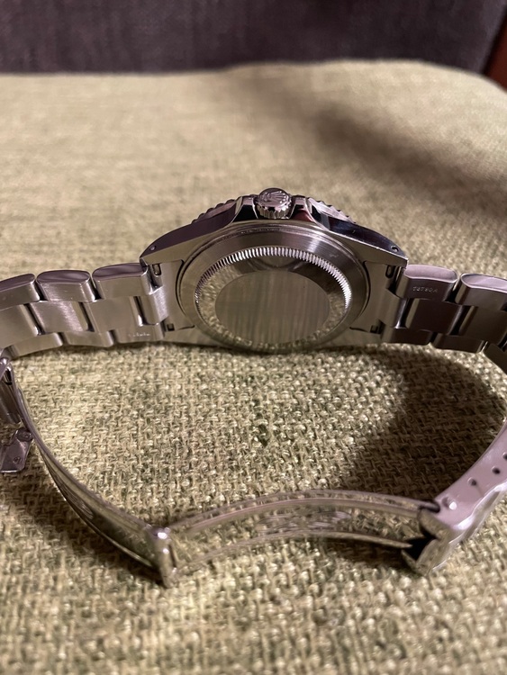 ロレックス GMTマスター 16710LN（高級時計）の商品画像 - 査定依頼日：2025年11月23日 - 最高査定価格：1,780,000円