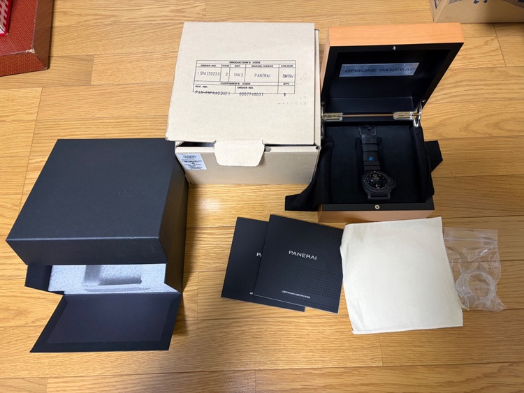 サブマーシブル　カーボテック（高級時計）の商品画像 - 査定依頼日：2026年2月9日 - 最高査定価格：980,000円