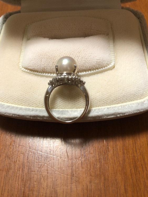 パールプラチナリング（金・貴金属）の商品画像 - 査定依頼日：2025年12月1日 - 最高査定価格：100,000円