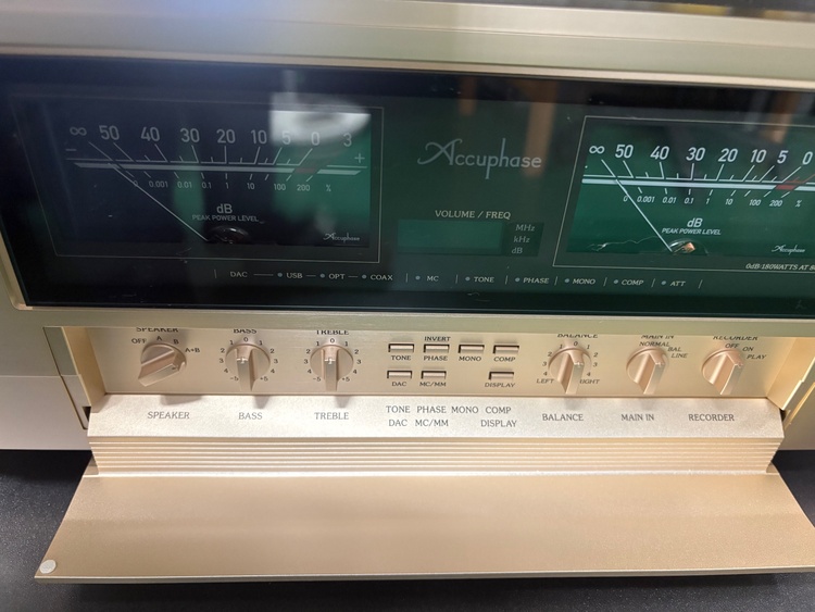 E-4000（オーディオ・スピーカー）の商品画像 - 査定依頼日：2026年8月17日 - 最高査定価格：500,000円