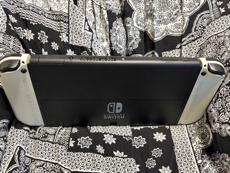 Switch 有機EL（ゲーム機本体・ゲームソフト）の商品画像 - 査定依頼日：2026年8月13日 - 最高査定価格：17,000円