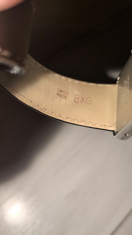 カルティエ タンク KD6VJ38（高級時計）の商品画像 - 査定依頼日：2025年11月25日 - 最高査定価格：400,000円