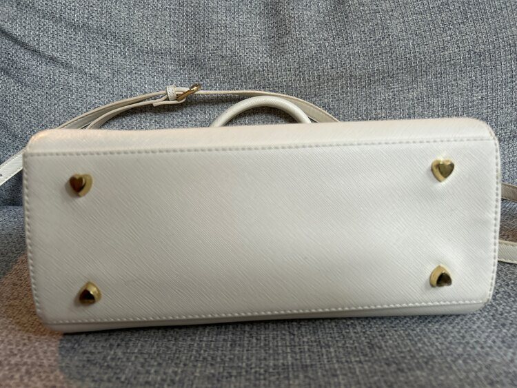 サマンサ白（ブランドバッグ）の商品画像 - 査定依頼日：2025年4月1日 - 最高査定価格：100,000円