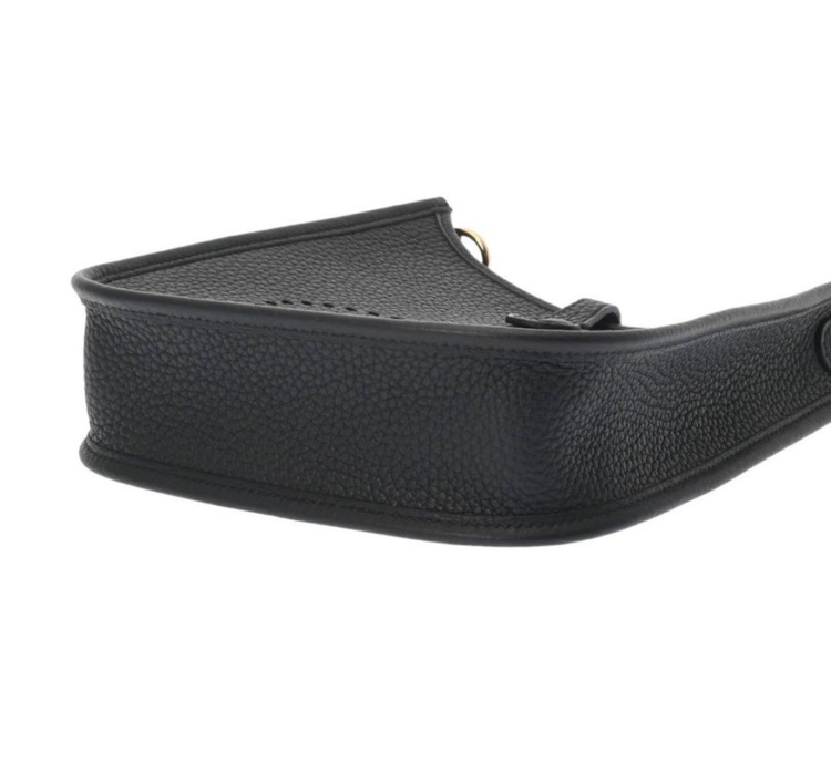 エブリン TPM（ブランドバッグ）の商品画像 - 査定依頼日：2025年11月12日 - 最高査定価格：380,000円