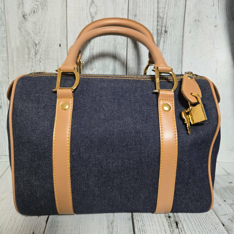 ディオール  （ブランドバッグ）の商品画像 - 査定依頼日：2026年3月9日 - 最高査定価格：100,000円