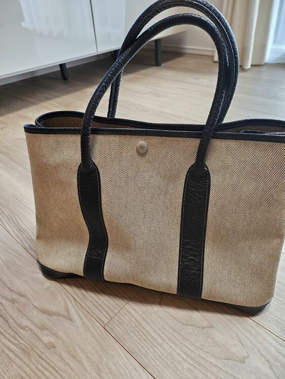 ガーデンパーティ（ブランドバッグ）の商品画像 - 査定依頼日：2025年9月24日 - 最高査定価格：60,000円