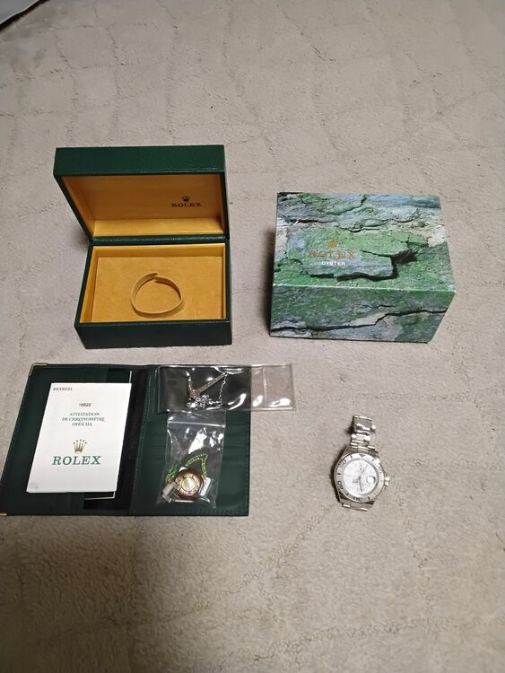 ロレックス ヨットマスター 16622（高級時計）の商品画像 - 査定依頼日：2025年8月21日 - 最高査定価格：1,300,000円