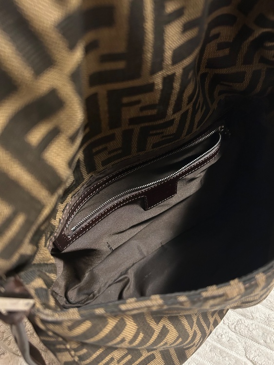 フェンディ  （ブランドバッグ）の商品画像 - 査定依頼日：2026年1月26日 - 最高査定価格：90,000円