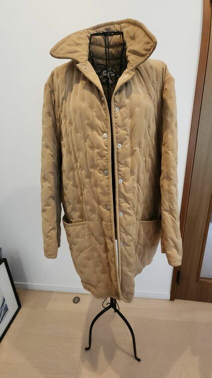 コート（古着・ファッション）の商品画像 - 査定依頼日：2025年8月13日 - 最高査定価格：11,000円