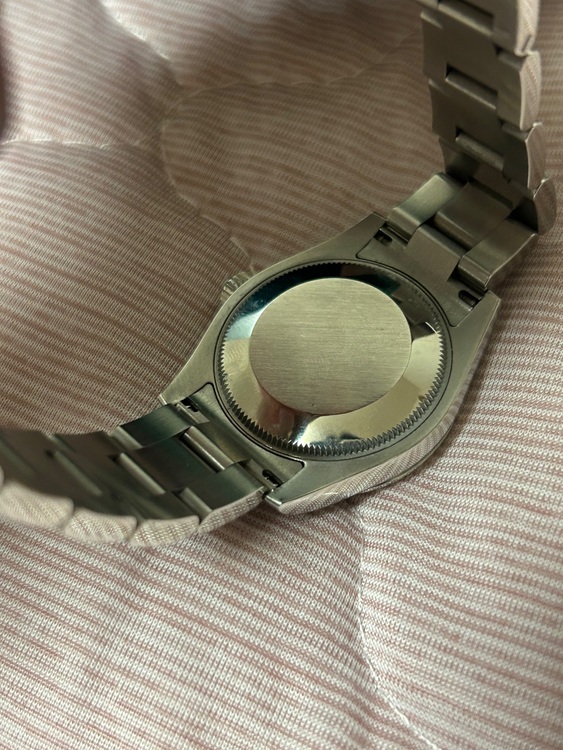 オイスターパーペチュアル（高級時計）の商品画像 - 査定依頼日：2025年10月4日 - 最高査定価格：800,000円