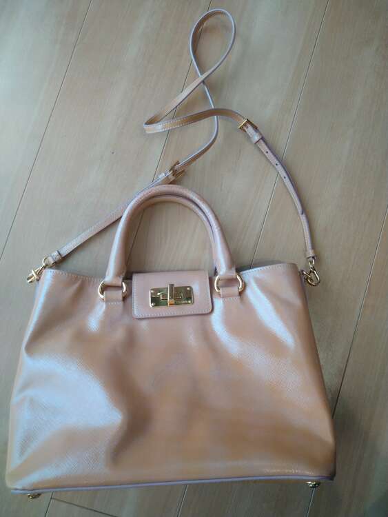 プラダ  （ブランドバッグ）の商品画像 - 査定依頼日：2025年5月27日 - 最高査定価格：25,000円