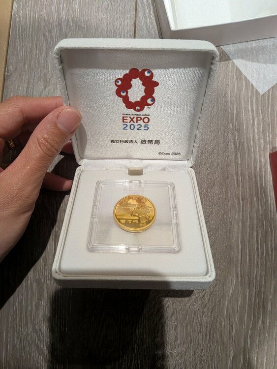 2025年万博一万円金貨幣（金・貴金属）の商品画像 - 査定依頼日：2026年4月24日 - 最高査定価格：350,000円