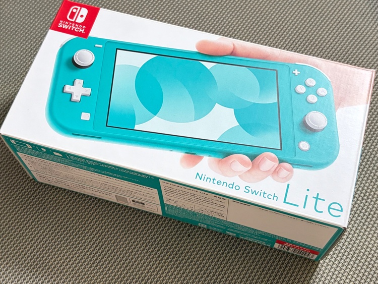 Nintendo Switch Lite ターコイズ（ゲーム機本体・ゲームソフト）の商品画像 - 査定依頼日：2026年6月1日 - 最高査定価格：12,000円