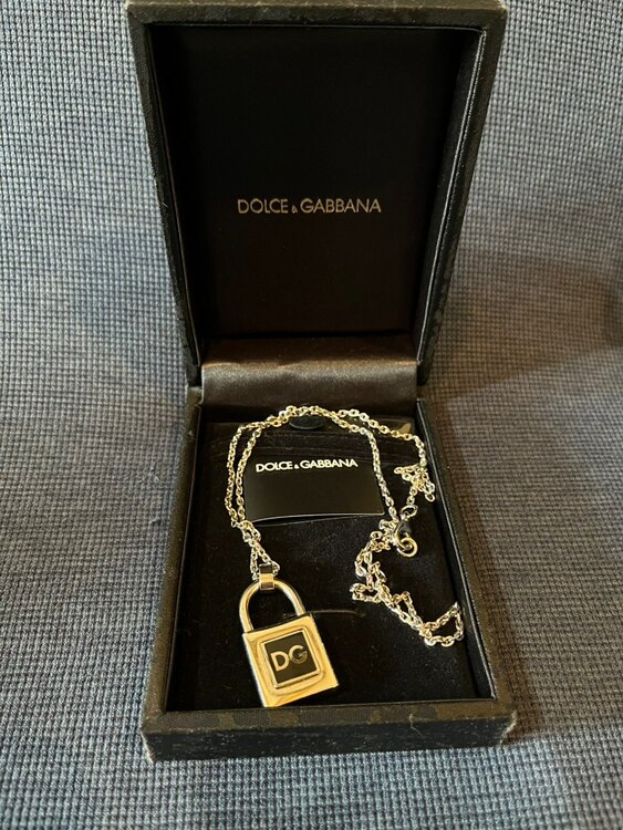 エルメスシェーヌダンクル他（金・貴金属）の商品画像 - 査定依頼日：2025年4月7日 - 最高査定価格：1,000,000円