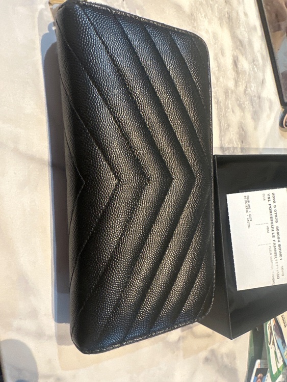 358094（ブランド財布・小物）の商品画像 - 査定依頼日：2025年9月28日 - 最高査定価格：13,000円