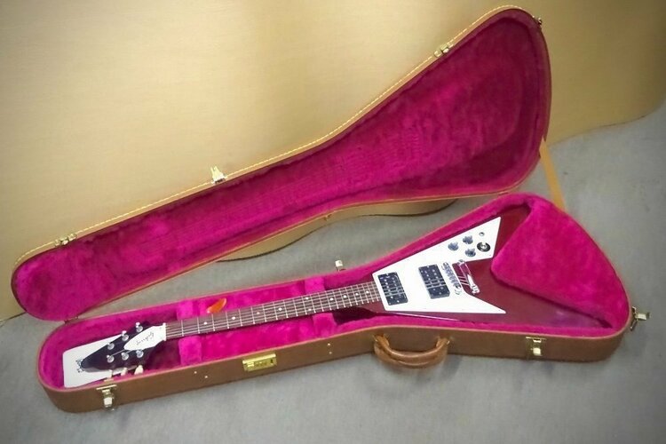 Flying V（ピアノ・楽器・PA機材）の商品画像 - 査定依頼日：2026年4月20日 - 最高査定価格：150,000円