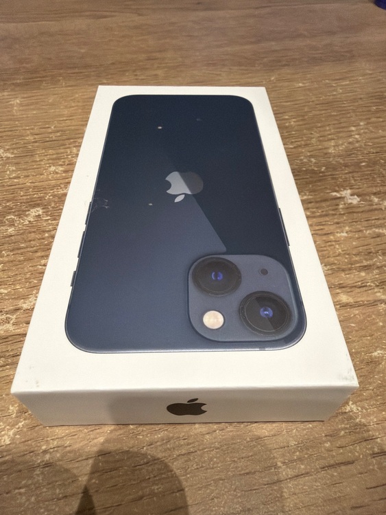 iPhone13mini256Gミッドナイト（スマホ）の商品画像 - 査定依頼日：2025年9月20日 - 最高査定価格：45,000円