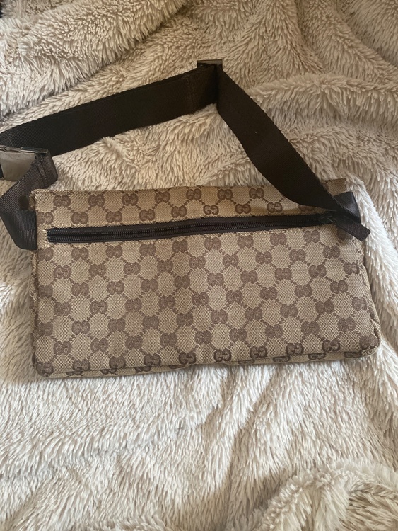 ウエストポーチ（ブランドバッグ）の商品画像 - 査定依頼日：2026年1月29日 - 最高査定価格：30,000円