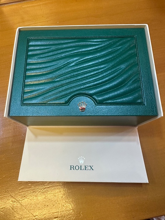 ロレックス エクスプローラー （高級時計）の商品画像 - 査定依頼日：2025年10月17日 - 最高査定価格：1,400,000円