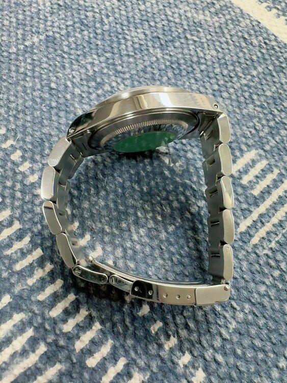 ロレックス エクスプローラー 16570（高級時計）の商品画像 - 査定依頼日：2025年12月26日 - 最高査定価格：1,180,000円