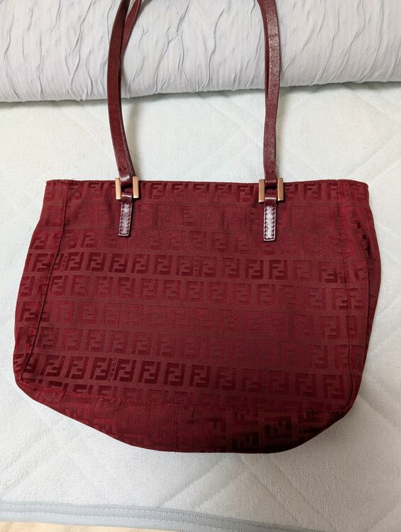 フェンディ  （ブランドバッグ）の商品画像 - 査定依頼日：2025年10月7日 - 最高査定価格：20,000円