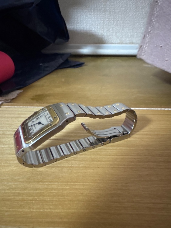 カルティエ サントス swiss MADE 1057930（高級時計）の商品画像 - 査定依頼日：2025年9月29日 - 最高査定価格：410,000円