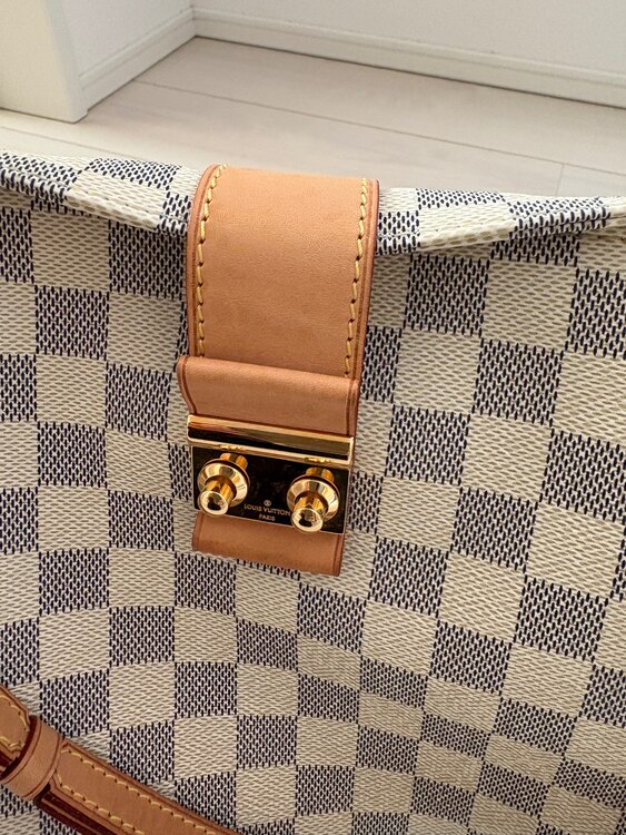 ルイヴィトン ダミエ （ブランドバッグ）の商品画像 - 査定依頼日：2025年5月15日 - 最高査定価格：160,000円