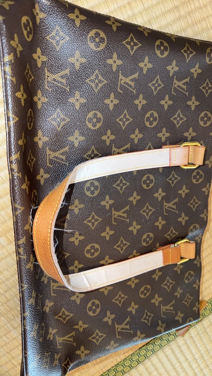 紳士用カバン（ブランドバッグ）の商品画像 - 査定依頼日：2026年1月5日 - 最高査定価格：42,000円