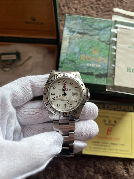 ロレックス エクスプローラー 1657（高級時計）の商品画像 - 査定依頼日：2026年3月29日 - 最高査定価格：1,400,000円