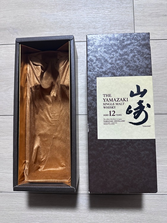 サントリー山崎 12年（お酒）の商品画像 - 査定依頼日：2025年11月18日 - 最高査定価格：18,000円