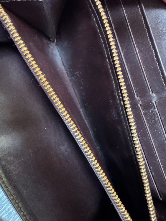 ルイヴィトン　ヴェルニ ポルトフォイユ・サラの長財布（ブランド財布・小物）の商品画像 - 査定依頼日：2026年1月30日 - 最高査定価格：5,000円