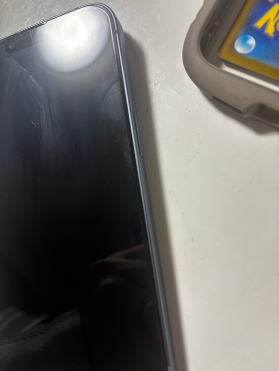 iPhone 14 256GB SIMフリー（スマホ）の商品画像 - 査定依頼日：2025年5月31日 - 最高査定価格：52,000円