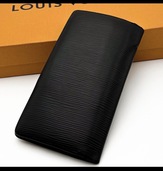 ルイヴィトン エピ （ブランドバッグ）の商品画像 - 査定依頼日：2025年12月25日 - 最高査定価格：30,000円