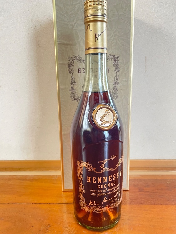 ブランデー ヘネシー（お酒）の商品画像 - 査定依頼日：2026年9月18日 - 最高査定価格：40,000円