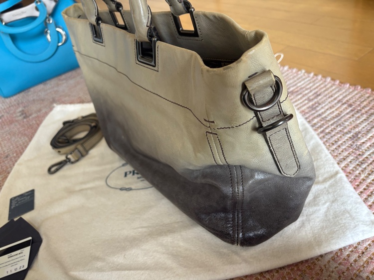 プラダ  （ブランドバッグ）の商品画像 - 査定依頼日：2025年12月23日 - 最高査定価格：40,000円