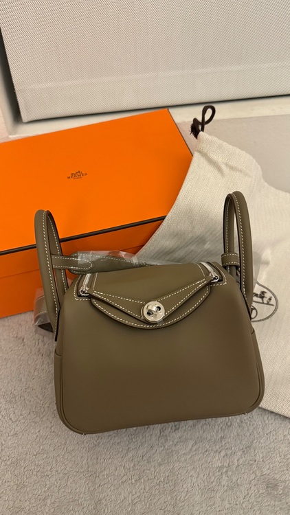 エルメス リンディ （ブランドバッグ）の商品画像 - 査定依頼日：2025年10月29日 - 最高査定価格：1,380,000円